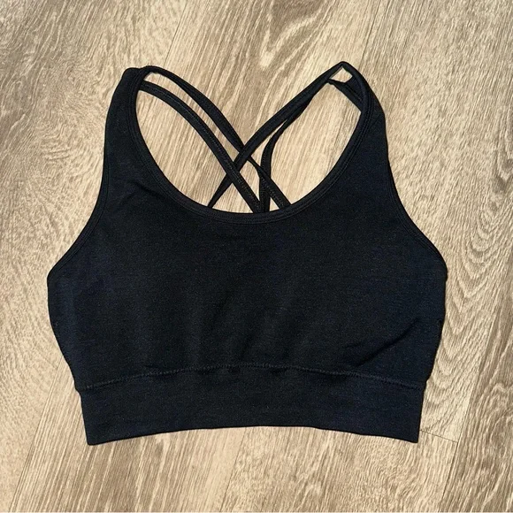 Alphalete Black Strappy Sports Bra - Picture 2 of 2